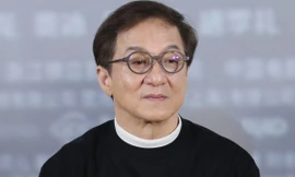 Thành Long ngã xuống thần đàn