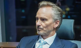 Nam diễn viên Hà Quốc Vinh tự tử do nợ nần