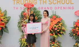 Quỹ Vì tầm vóc Việt trao học bổng trị giá hàng tỷ đồng tại TH School