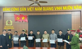 Bắt giữ 7 đối tượng khai thác vàng trái phép ở Lai Châu