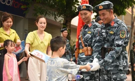 Ấm áp tình người Điện Biên trong những ngày tháng 5 lịch sử