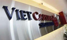 Ủy ban Chứng khoán xử phạt hàng loạt cá nhân, doanh nghiệp