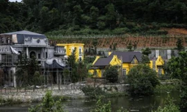 Loạt biệt thự trên đất rừng tại xã Minh Trí (Sóc Sơn) sau nhiều năm vẫn chưa bị xử lý 