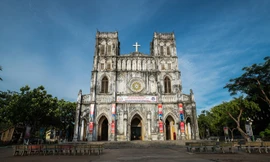 Ngược nguồn chữ Việt, Kỳ 2: Đi tìm mộ Alexandre de Rhodes