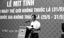 PGS.TS Lương Ngọc Khuê, Cục trưởng Cục Quản lý Khám, chữa bệnh - Bộ Y tế, Giám đốc Quỹ Phòng, chống tác hại của thuốc lá phát biểu tại Lễ Mít tinh