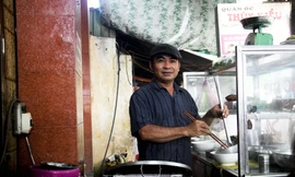 Quán phở Gạc Ma – Trường Sa của ông Thoa. Ảnh: Trương Định