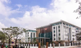 Sau nhiều nỗ lực, công trình trụ sở mới Quận ủy - HĐND - UBND quận Đống Đa tọa lạc tại số 61 phố Hoàng Cầu đã về đích vượt tiến độ để đưa vào sử dụng từ tháng 1/2020. Ảnh: Duy phạm