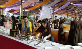 Một góc Trung tâm ẩm thực Tam Chúc 