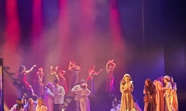 Nhạc kịch Những người khốn khổ đêm diễn thứ 8 vẫn cháy vé