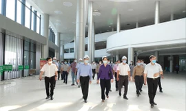 Quyền Bộ trưởng Bộ Y tế thăm cơ sở 2 BV Bạch Mai và Việt Đức tại Hà Nam