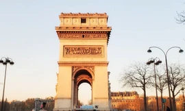 Người Việt ở Pháp: Chống dịch nhưng không quên biển Đông