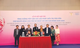 Roche cam kết đồng hành trong việc chăm sóc sức khỏe người Việt