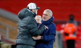 HLV Jose Mourinho liên tiếp chê bai Jurgen Klopp