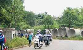 Đắk Lắk: Doanh nghiệp nhiều năm chiếm dụng vỉa hè nhưng không bị phạt