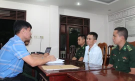 Hai thiếu nữ bị lừa bán cho quán cà phê 'kích dục'