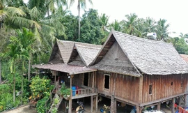 Ngôi nhà sàn hơn 130 năm tuổi của vua săn voi