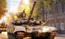 Nga hiện đại hóa tăng T-72, T-90