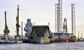 Nga sẽ đóng tàu sân bay hạt nhân