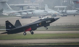 FC-31 đang có cơ hội trở thành tiêm kích trên hạm mới của Trung Quốc