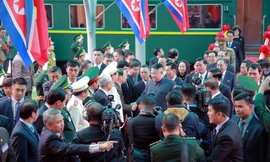 Báo chí Triều Tiên: Cả nước không ngủ