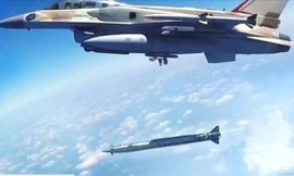 Cảnh máy bay F-16 bắn tên lửa Rampage (Thedrive)