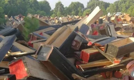 Quan tài bị đập vỡ hàng loạt tại Giang Tây