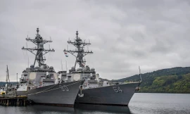 Hai tàu lớp Arleigh-Burke của Mỹ