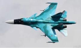 Tận thấy cường kích Su-34 tập bài bay cực khó