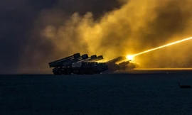 Vì sao Mỹ muốn triển khai siêu đại bác tới biển Đông?