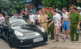 Chiếc siêu xe vi phạm bị lực lượng chức năng xử lý