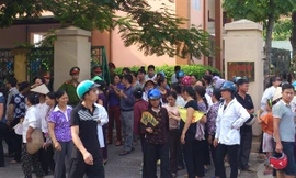 Hỗn loạn tại phiên tòa xử vụ “quan tài diễu phố“ ở Vĩnh Phúc