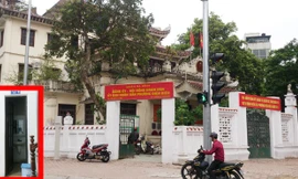 UBND phường Điện Biên và nhà vệ sinh nữ - nơi xảy ra sự việc nạn nhân tự thiêu