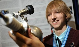 Teen Mỹ tự chế tạo lò phản ứng hạt nhân