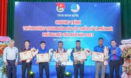 Bình Định tuyên dương 21 thanh niên sống đẹp