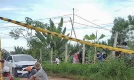 Bị chặn đầu xe, tài xế ô tô tông thẳng khiến 2 người tử vong