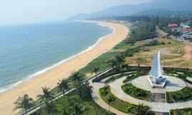 Lãnh đạo Bình Định lên tiếng về vị trí dự án gang thép 'khủng' ở bờ biển nổi tiếng
