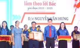 Thanh niên tiên tiến làm theo lời Bác thắp sáng những vùng quê