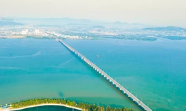 Chủ tịch tỉnh Bình Định kiểm tra nơi diễn ra giải đua thuyền máy công thức 1