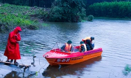 Bão tan, Bình Định cho học sinh đi học lại từ sáng mai
