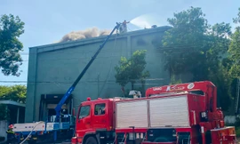Cháy lớn tại khu công nghiệp ở Phú Yên