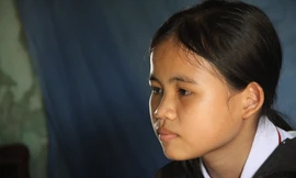 Gặp gia đình nữ sinh lớp 9 'bom hàng' vì nhặt ve chai không đủ tiền mua đồ cho mẹ