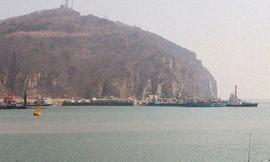 Hàng ngàn truyền đơn của Triều Tiên được tìm thấy tại một bãi biển ở đảo Baengnyeong của Hàn Quốc