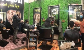 Hà Tĩnh cho phép quán cắt tóc, gội đầu.