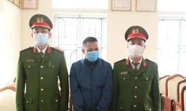 Bắt đối tượng liên tiếp lừa hơn 4 tỷ của người phụ nữ để đánh bạc 