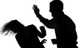 Uống rượu say rồi đánh vợ, người đàn ông bị phạt 7,5 triệu đồng