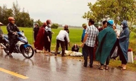 Mất lái tông cột mốc bên đường, hai thanh niên thương vong