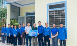 Thanh niên sơn mới 18 căn nhà, tri ân gia đình chính sách