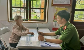 Cụ bà 75 tuổi suýt mất 900 triệu đồng sau cuộc gọi giả danh công an 