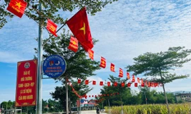 Những nẻo đường Hà Tĩnh rực đỏ cờ hoa ngày Quốc khánh