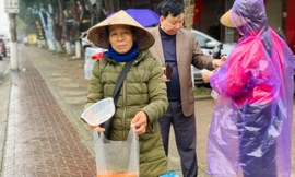 Ế 'chuyên cơ' chở ông Công ông Táo, dân nóng ruột chờ khách